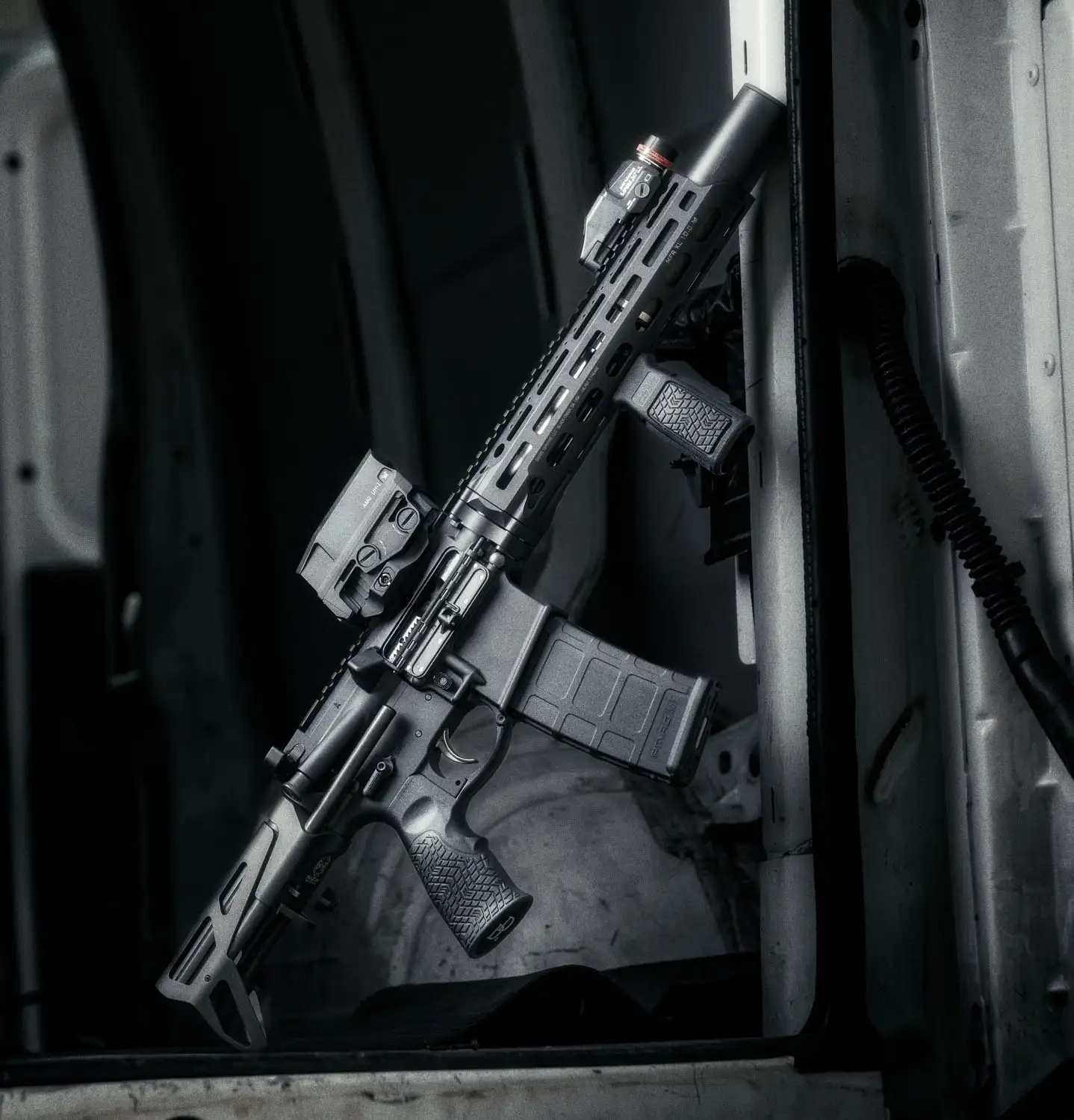 DANIEL DEFENSE PDW REGULATOR 300BLK SBR 7"BBL, SILENCER CO OMEGA CAN, AMG UH1 G2 OPTIC 1-30RD